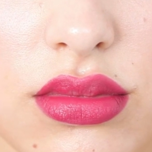 MEET MATT(E) HUGHES
Long Lasting Liquid Lipstick - Picture 3 of 3